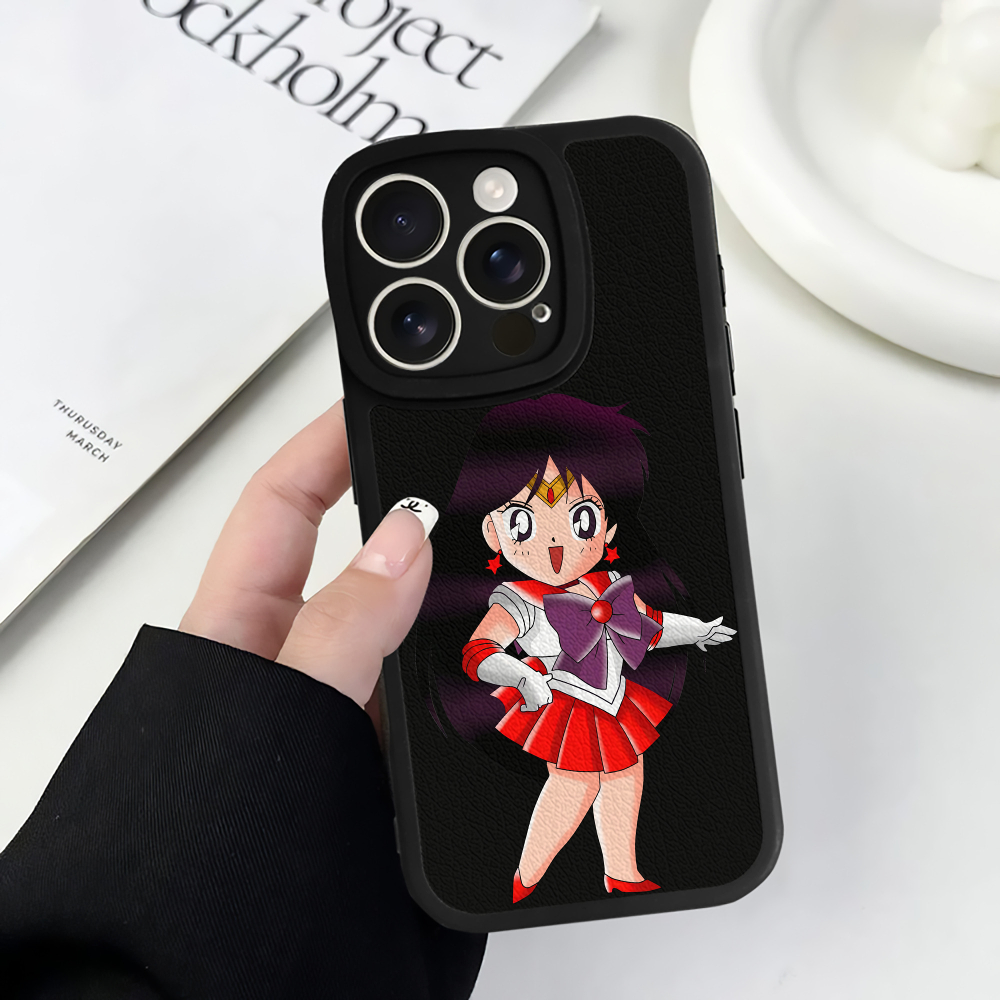 （画像用） 美少女戦士セーラームーン 火野レイ ひの レイ Sailor Moon Hino Rei （セーラーマーズ,Sailor Mars） 【iPhone 16シリーズ対応】シリコンスマホケース（レザー調） 材質：シリコン